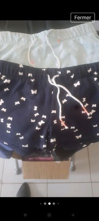 #kytie5ansfille. Lot de 2 shorts taille 5 ans