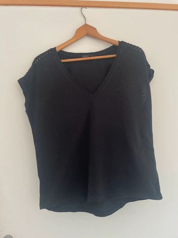 T-shirt noir Bizzbee