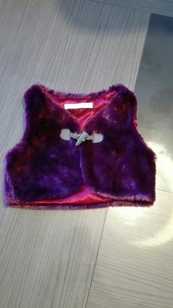 boléro fourrure 12/18 mois