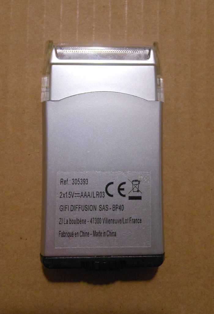 🪒 Rasoir électrique de voyage à piles NEUF - photo numéro 2