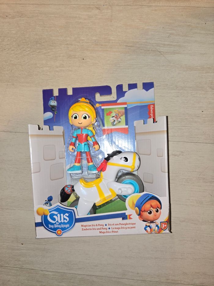 Gus fisher price  neufs 2 motos et 2 personnages - photo numéro 2