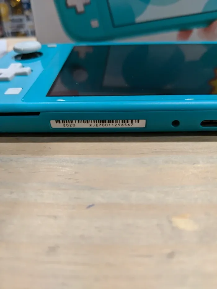 Nintendo Switch Lite Turquoise - photo numéro 5