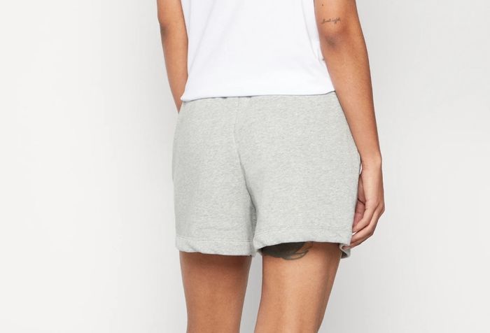 Short Nike taille M comme NEUF - photo numéro 5