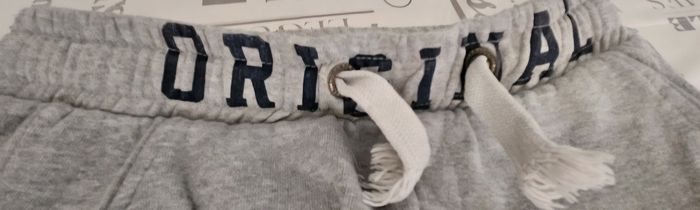Vend 2 jean, 2 pantalon et 2 joggings garçon 10ans - photo numéro 3