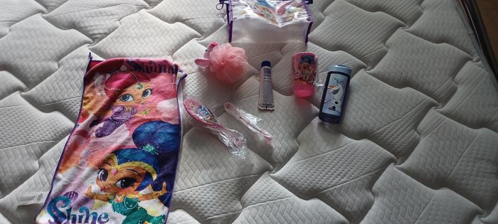 Trousse de toilette fille complète - photo numéro 2