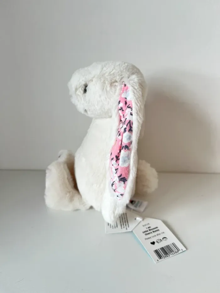 Small cream cherry bunny - photo numéro 2