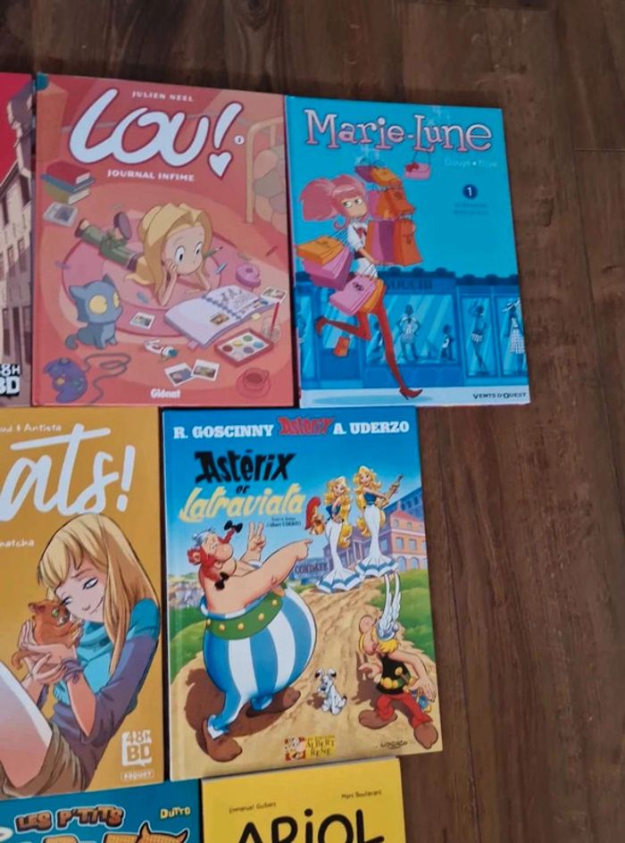 Lot de 7 bandes dessinées découverte fille - photo numéro 3