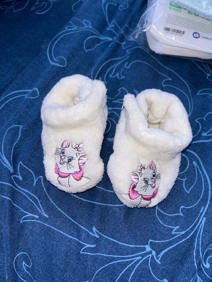 Petite paire de chausson marie - photo numéro 2