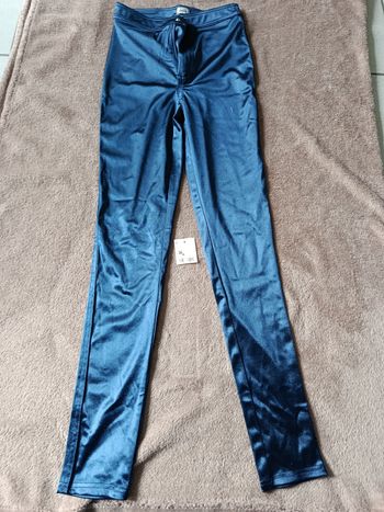 A saisir : jegging Pimkie, avec étiquette , taille 34 !  ( Bien lire merci)