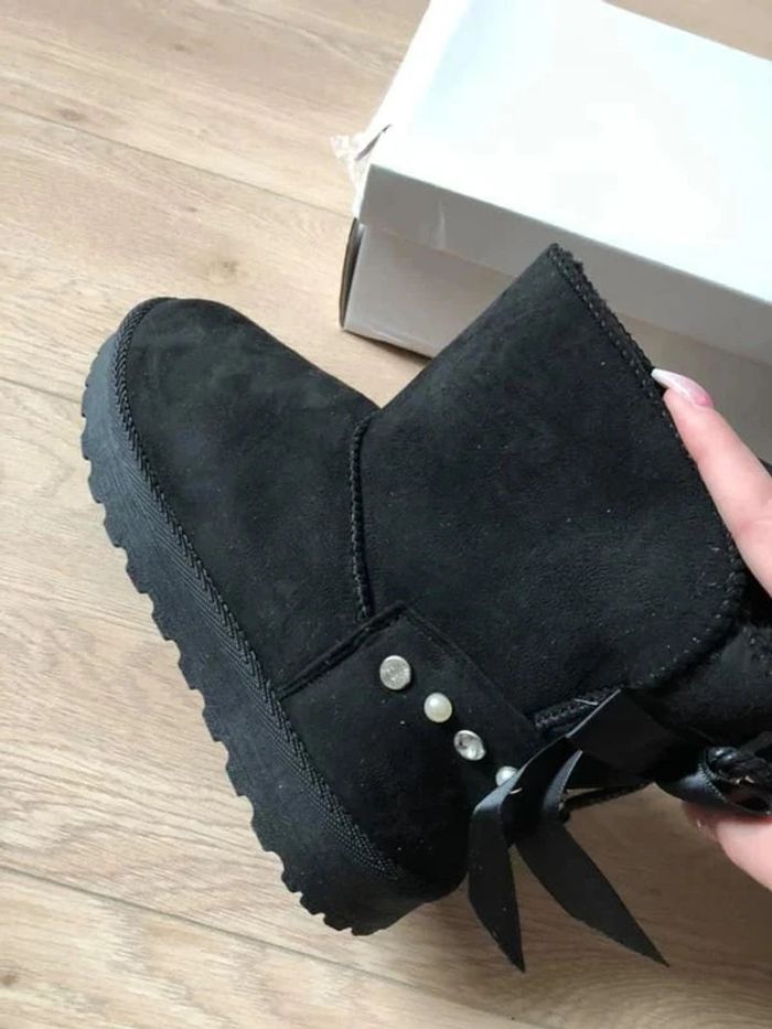 Bottines noires fourrées neuves pointure 37 - photo numéro 6