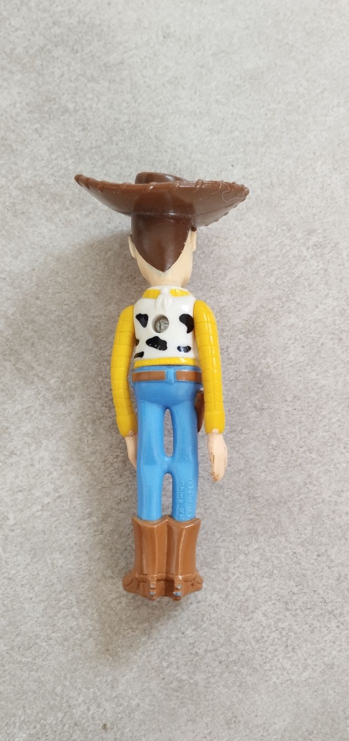 Figurine Woody toy story Disney - photo numéro 2