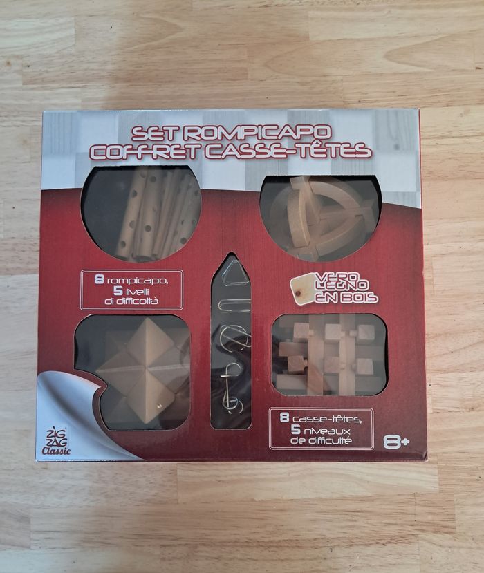 Coffret de 8 casses-tête avec 5 niveaux de difficulté