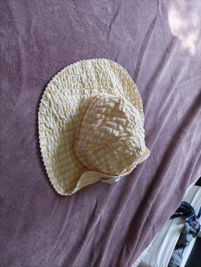 Chapeau soleil 6 mois - photo numéro 2