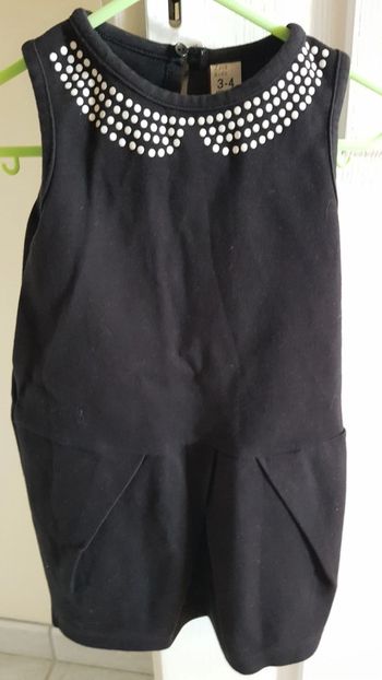 Robe noire Zara