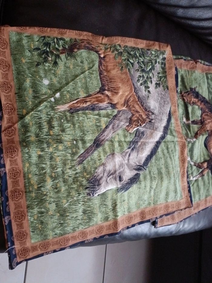 Deux magnifiques housse de coussin, taie chevaux 40 fabri quilt - photo numéro 2