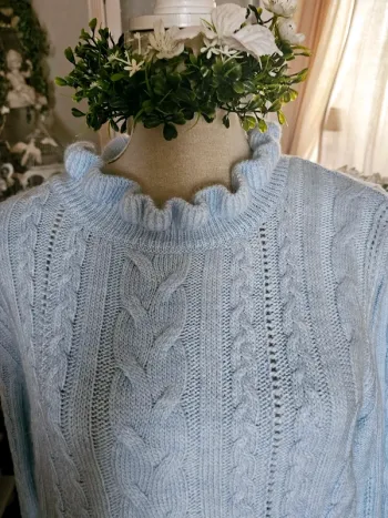 Pull bleu ciel torsadé H & M Taille L Neuf
