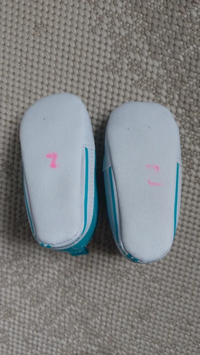 Chaussons bébé - photo numéro 5