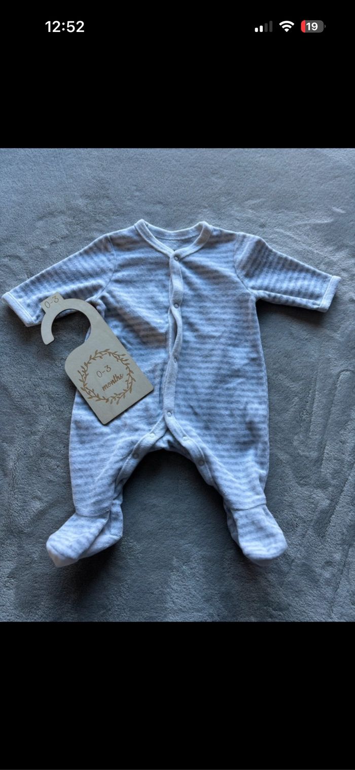Lot pyjama 1 mois - photo numéro 10