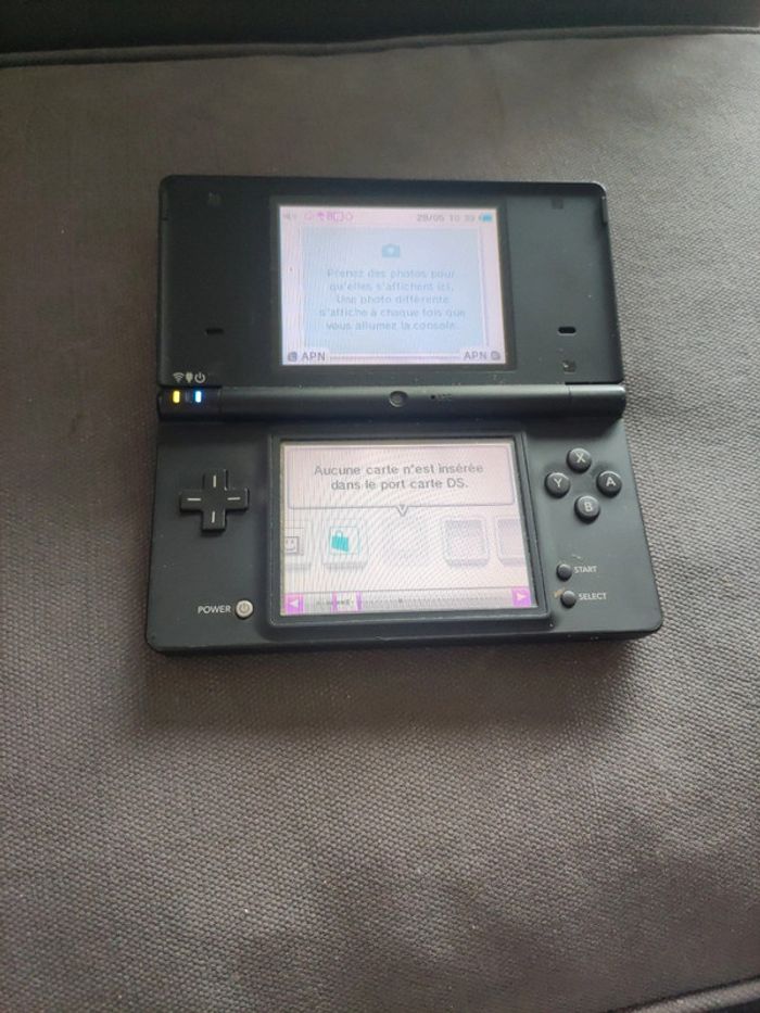 Console nintendo ds i - photo numéro 4