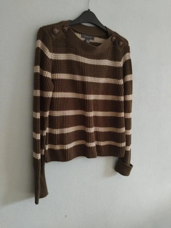 Pull taille S - photo numéro 2