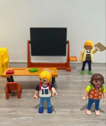 Playmobil valise école City Life