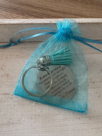 Porte clés pour marraine grand médaillon