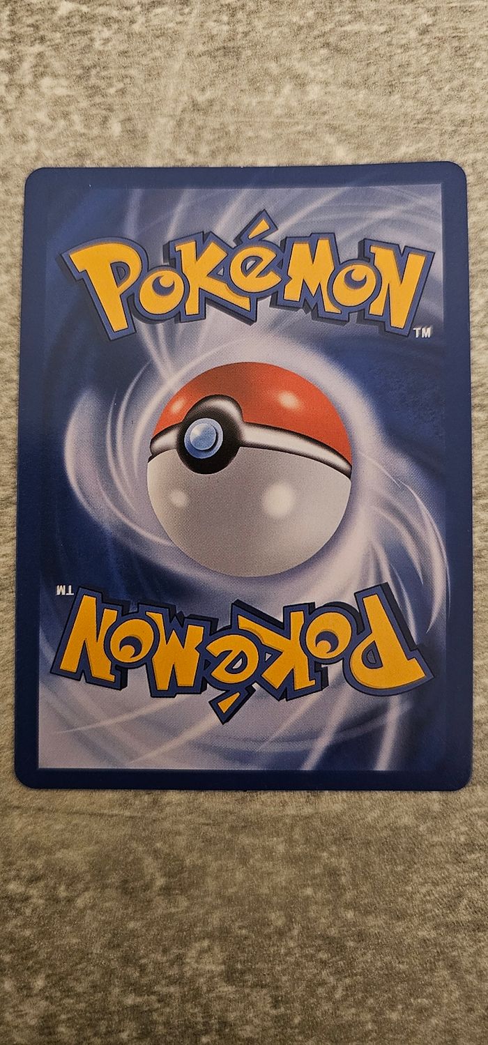 Carte Pokémon Dracaufeu Célébration 25 ans - photo numéro 3