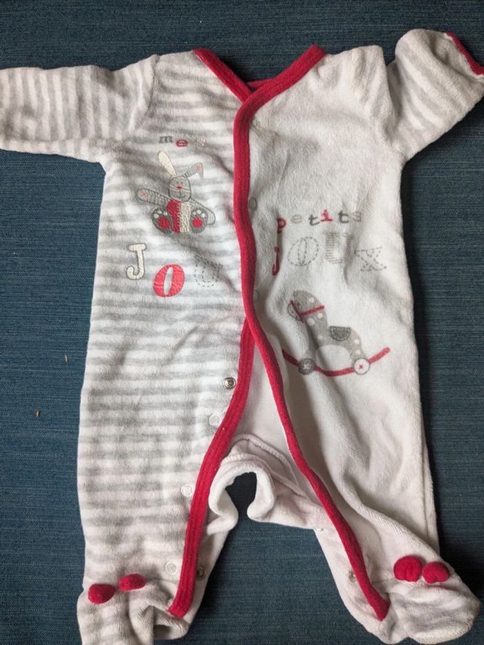 Lot pyjama velours 1 mois - photo numéro 6