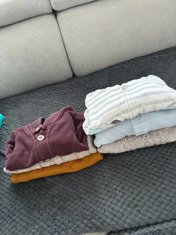 Gros pull/ gilet 6 mois