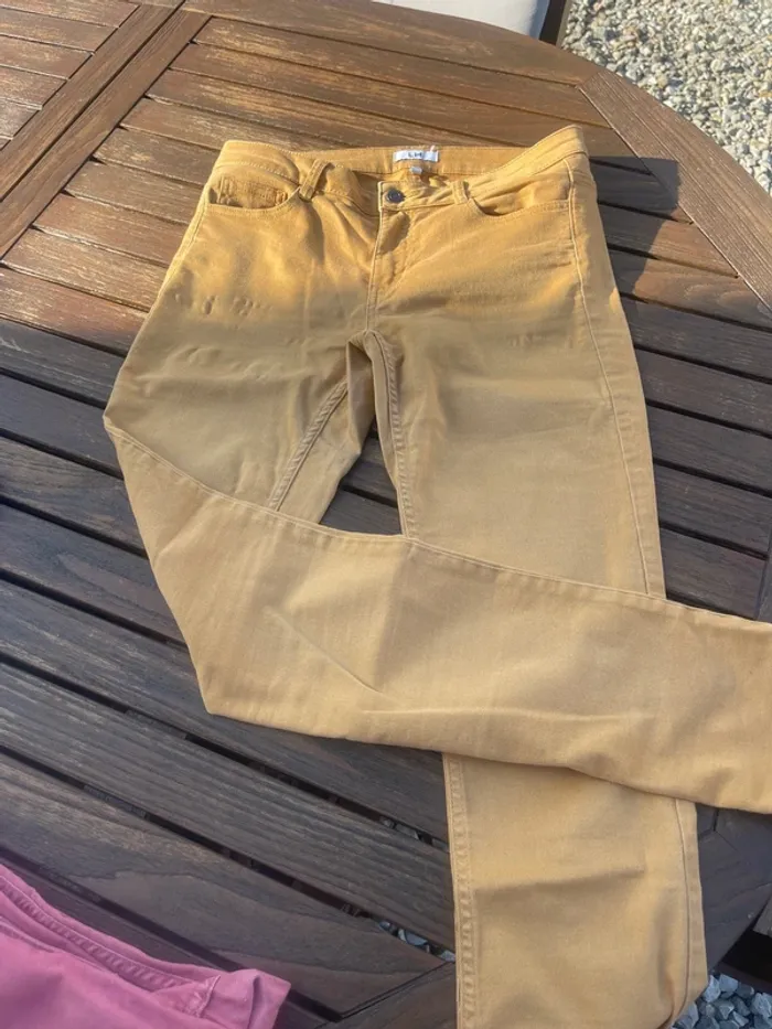 Pantalon taille 38 La Halle