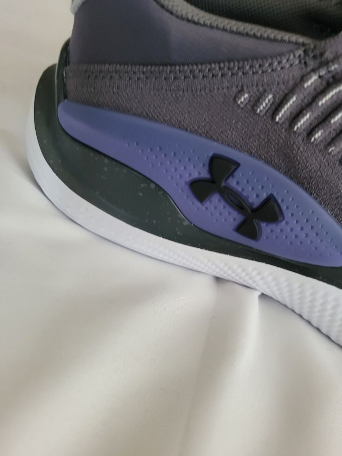 Baskets 45 under armour - photo numéro 4