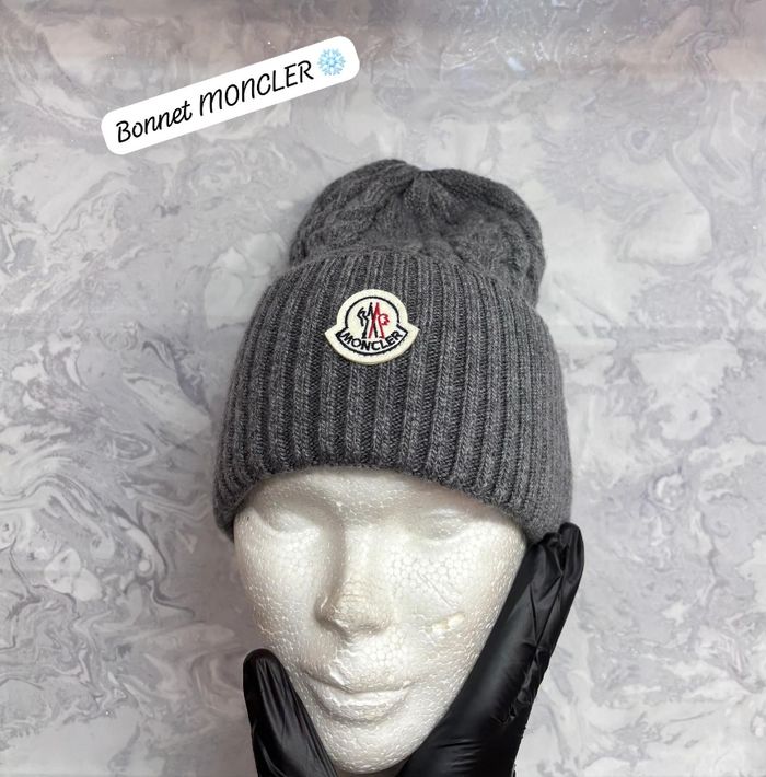 Bonnet moncler - photo numéro 4