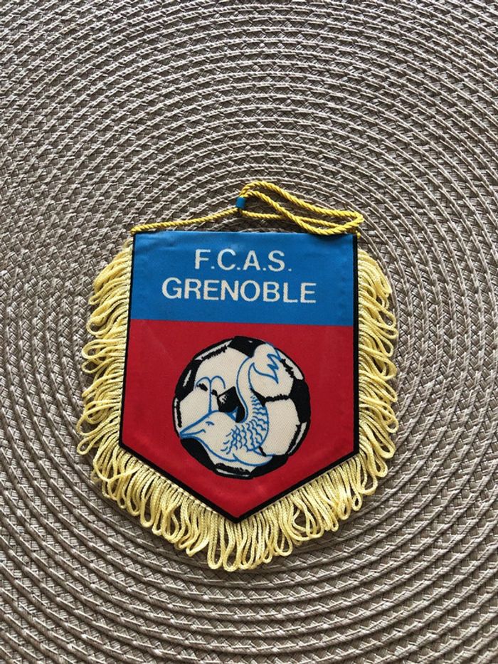 Fanion football Grenoble