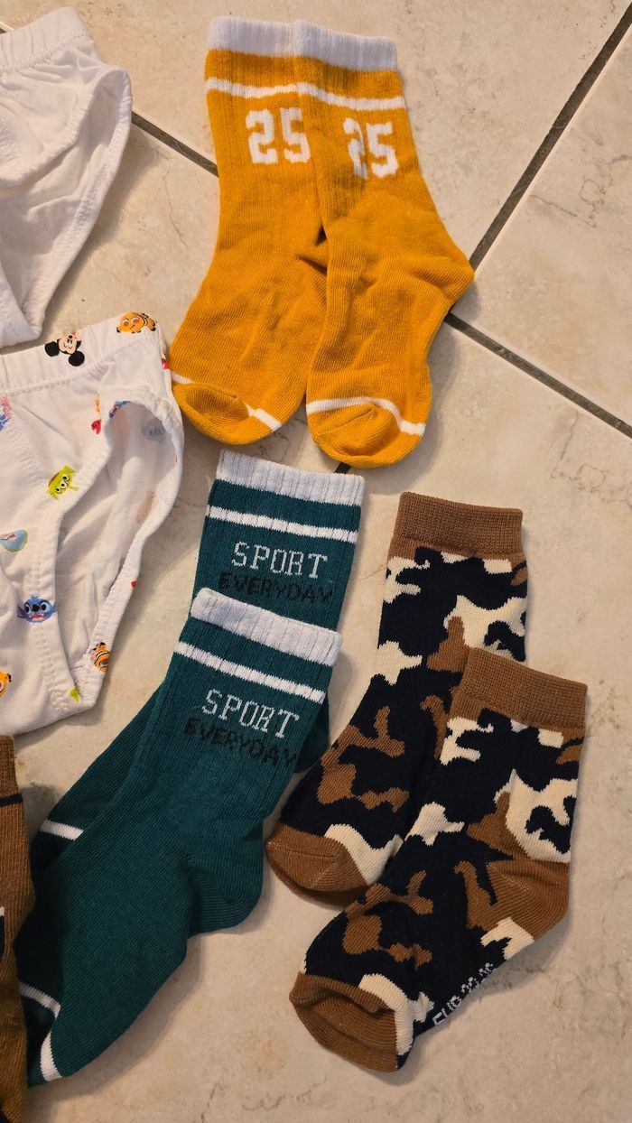 😍🤩 superbe lot maillots de corps, slips, socquettes, chaussettes  3 ans garçon 🤩😍 - photo numéro 6