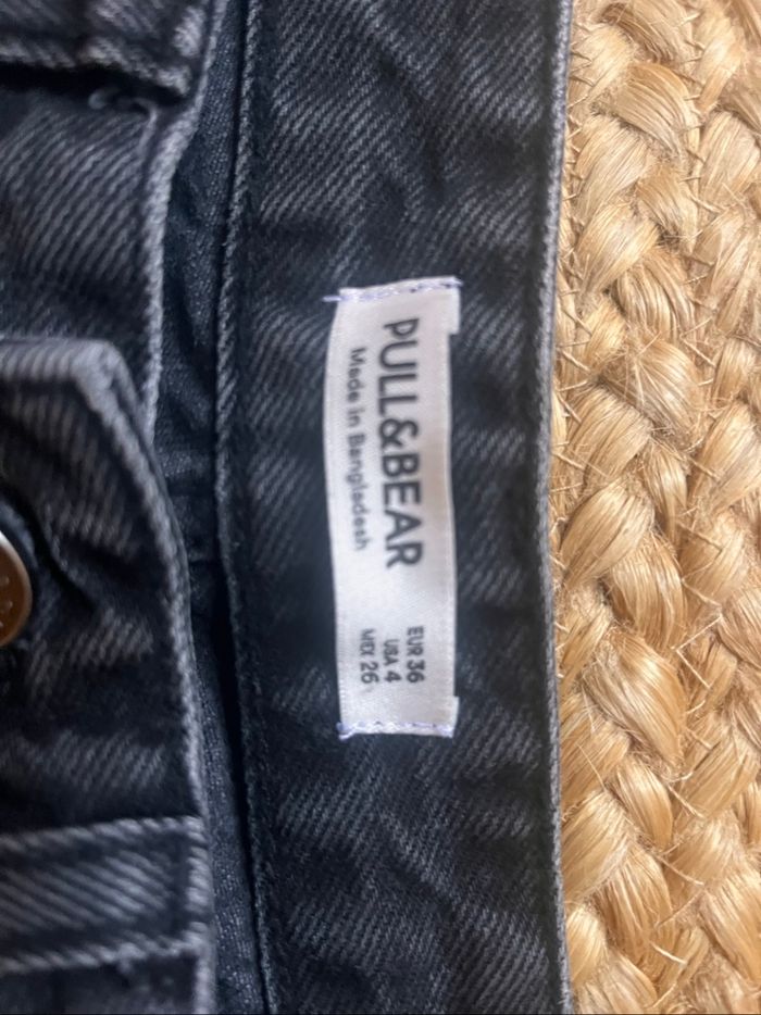 Jean Pull&bear noir délavé taille 36 tbe - photo numéro 4