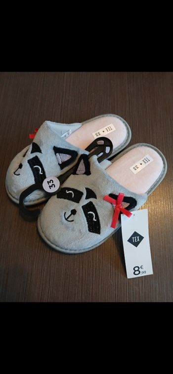 Chaussons fille panda 33
