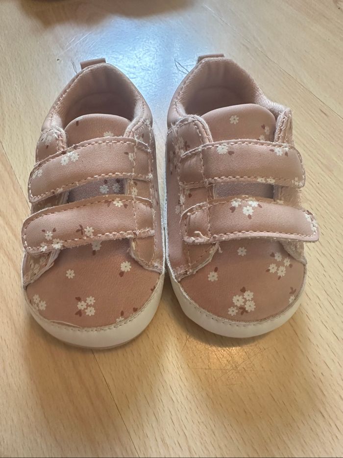 Lot chaussures bebe 12-18 mois - photo numéro 4