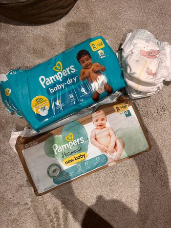 Couches Pampers taille 2