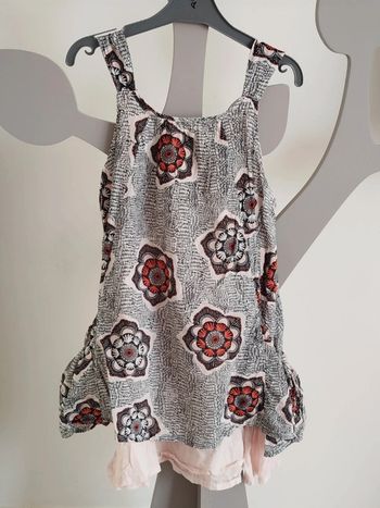 Jolie robe noire et grise imprimée Capt'n tortue taille 8 ans