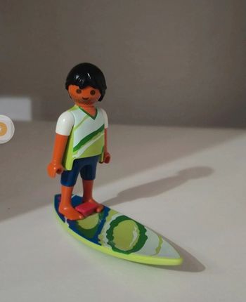 Playmobil surfeur planche de surf
