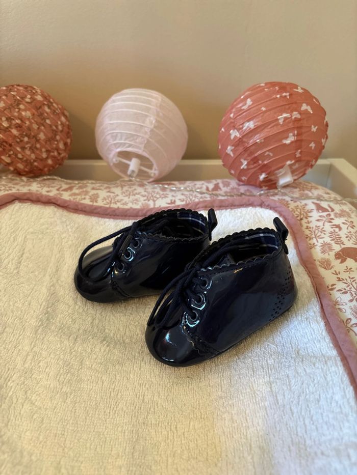 Chaussures bébé 1-6 mois - photo numéro 2