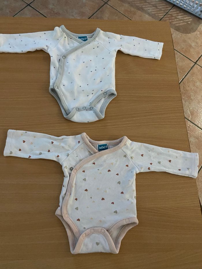 4 bodies - photo numéro 2