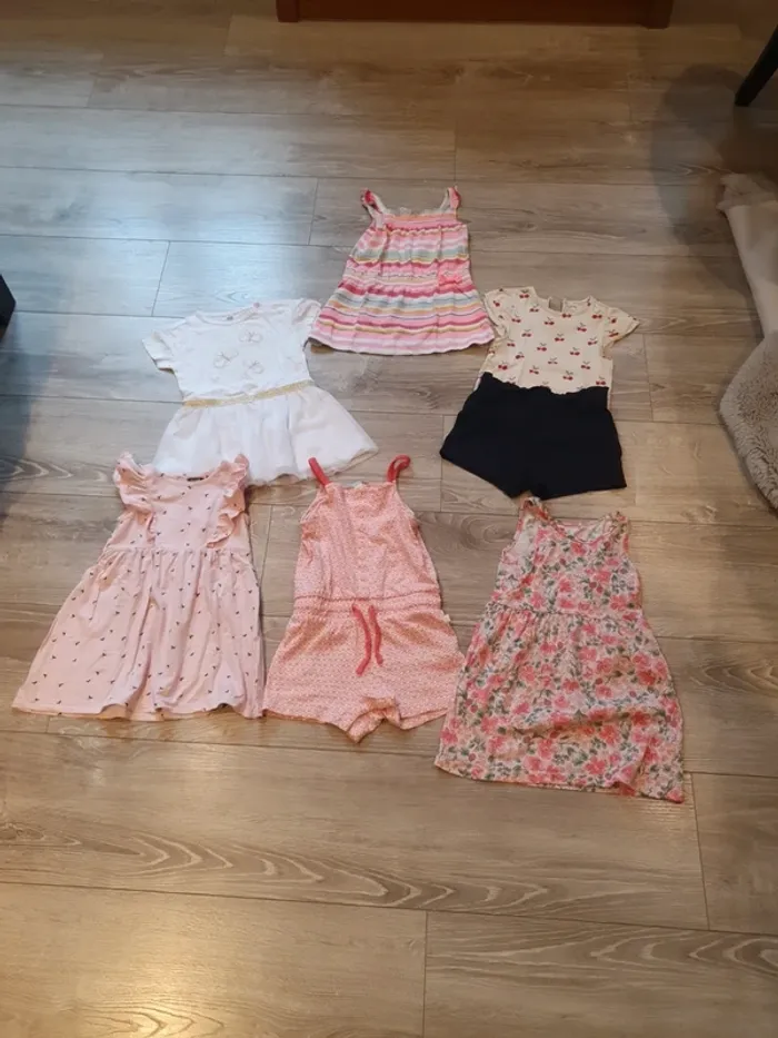 Lot robe et ensemble short 24 mois
