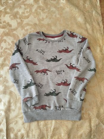 Pull garçon taille 9-10 ans très bon état