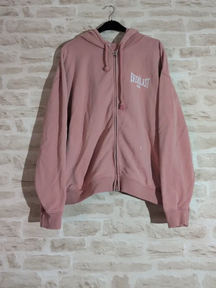 Gilet rose ZARA x Everlast – Taille 40-42 – Zip et capuche