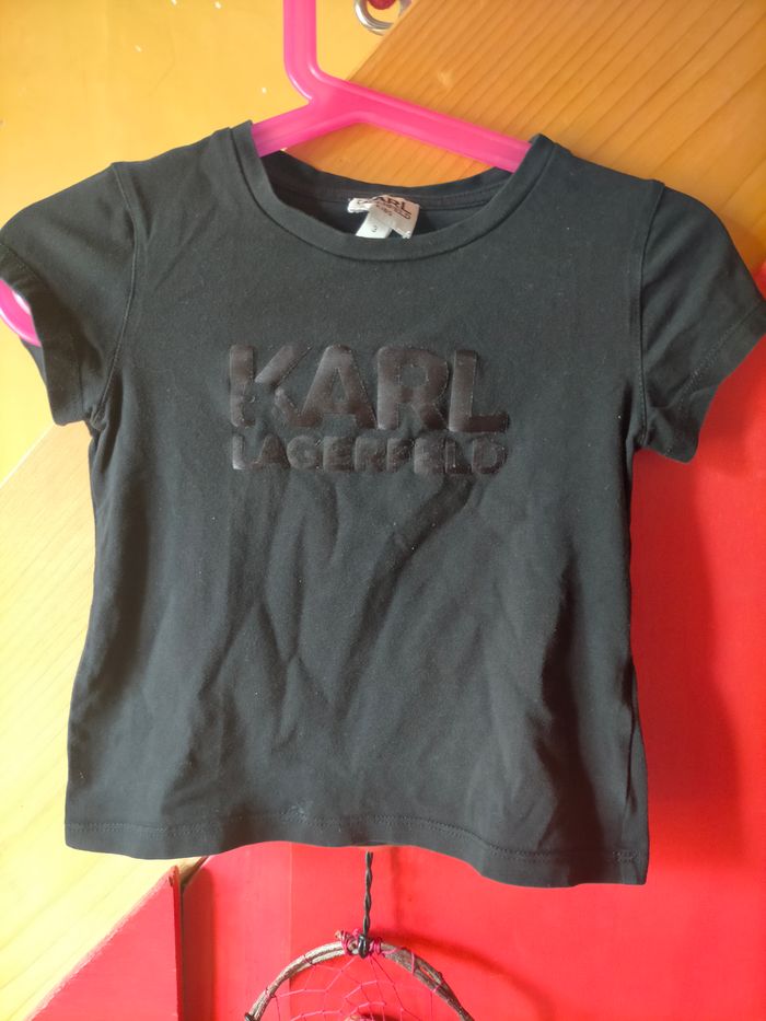 Très beau tee shirt Karl Lagerfeld 3 ans