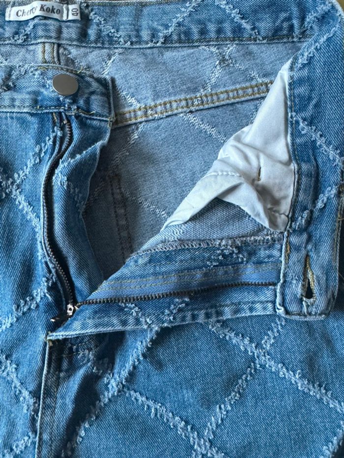 Jean large avec motifs de partout - photo numéro 3
