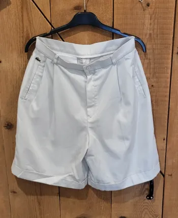 Bermuda homme Lacoste blanc taille 44 (taille petit, équiv. 38/M) - Très bon état