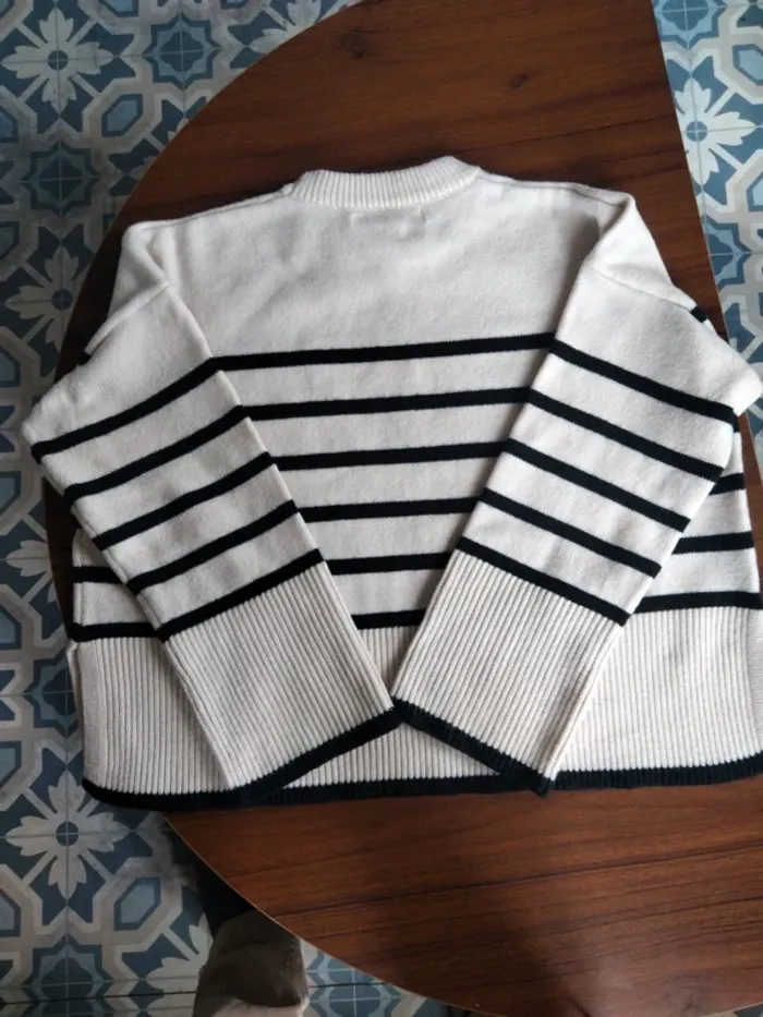 Pull-over rayé Bershka taille S - photo numéro 5