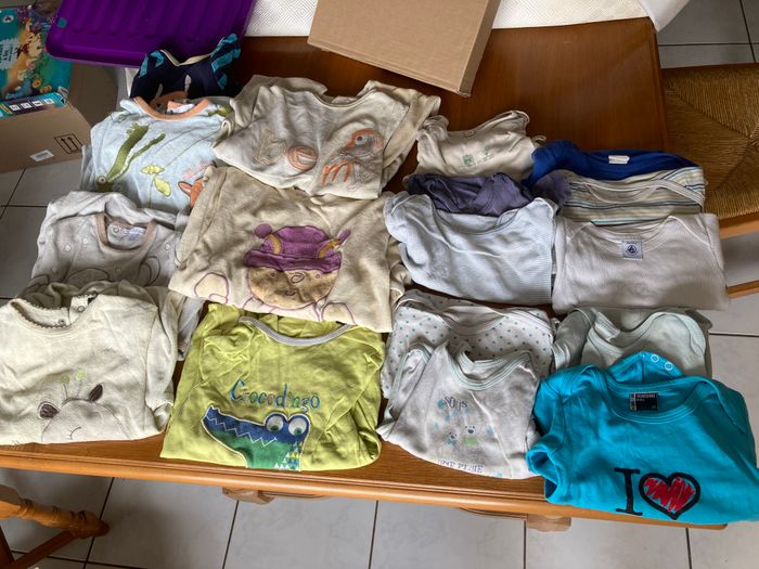 Gros Lot vetement 18 mois garcon 47 pcs - photo numéro 2